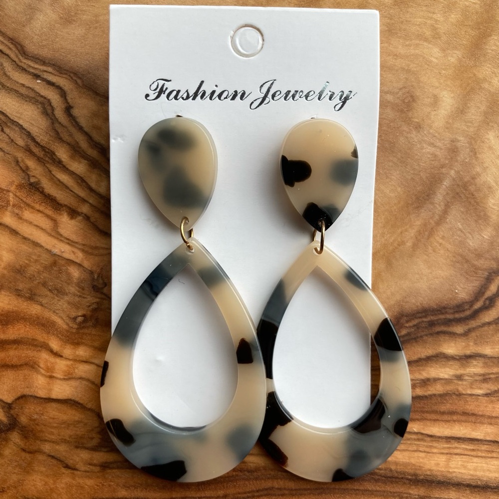 New‎ Resin Multicolored Dangle Earrings